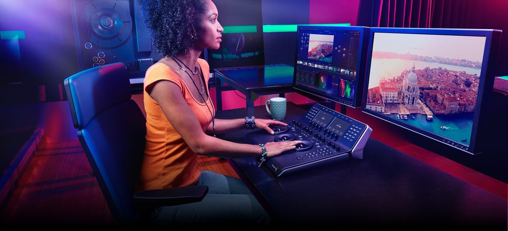 Blackmagic URSA Mini Pro 4.6K G2 – DaVinci Resolve Studio v balení