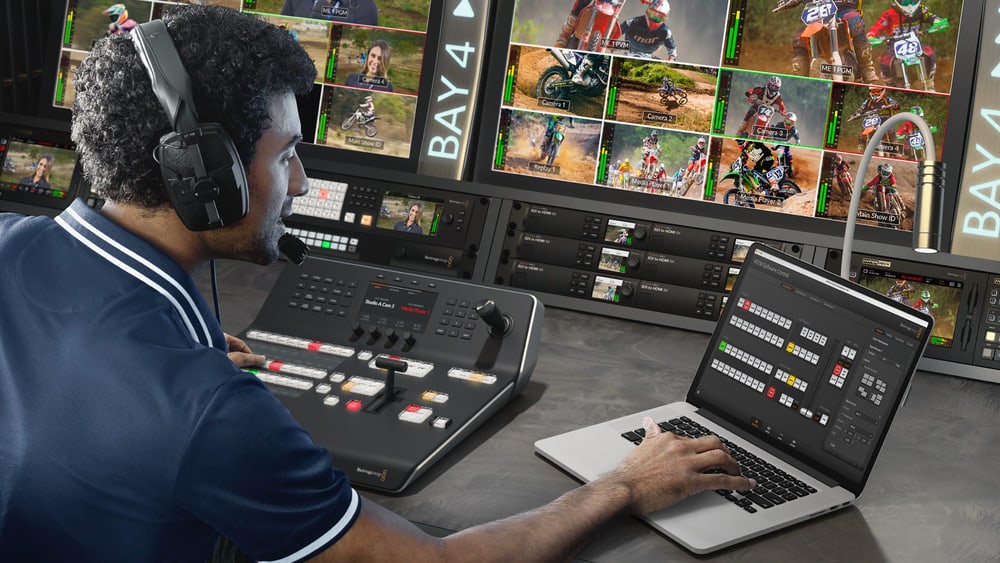 ATEM Constellation 8K – Software i hardwarové panely